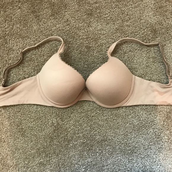 Victoria’s Secret Demi bra in nude - Picture 1 of 2